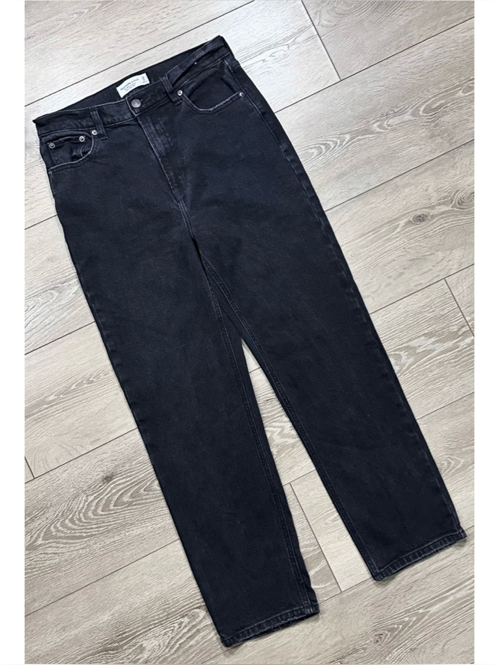 Abercrombie & Fitch Ankle Straight Ultra High Rise Straight Leg Jeans